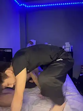 Kailertwink online show from 26, 4, 2026