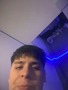 Snapshot of Kailertwink chatting on 3, 5, 2026 Kailertwink online show from 3, 5, 2026