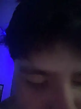 Snapshot of Kailertwink chatting on 5, 5, 2026 Kailertwink online show from 5, 5, 2026