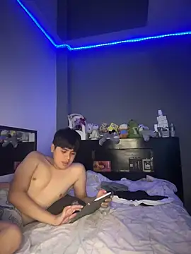 Snapshot of Kailertwink chatting on 3, 6, 2026 Kailertwink online show from 3, 6, 2026