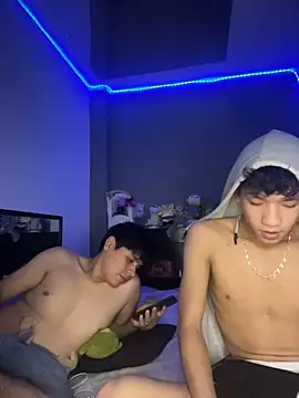 Snapshot of Kailertwink chatting on 3, 6, 2026 Kailertwink online show from 3, 6, 2026