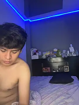 Snapshot of Kailertwink chatting on 6, 6, 2026 Kailertwink online show from 6, 6, 2026