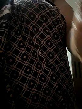 Snapshot of THICKBUNNYCHICKxxx chatting on 21, 10, 2025 THICKBUNNYCHICKxxx online show from 21, 10, 2025