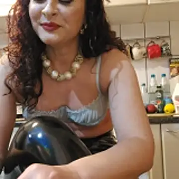 ShineBright88 online show from 10, 11, 2025