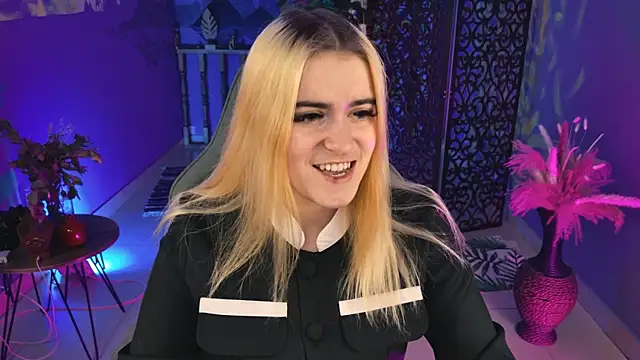 Stef Nicks online show from 3, 10, 2025