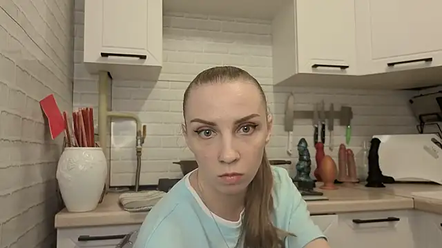 Snapshot of Edena_ chatting on 9, 6, 2026 Edena online show from 9, 6, 2026