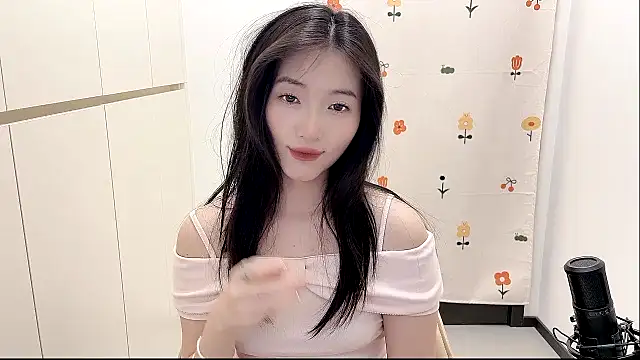 Rosalind xixi online show from 9, 9, 2025