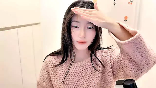 Rosalind xixi online show from 9, 11, 2025