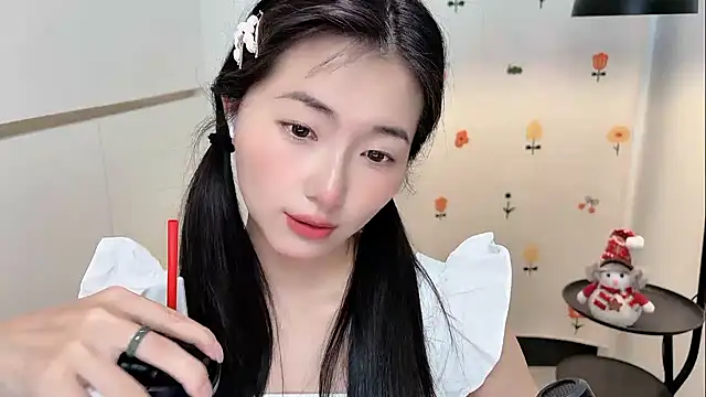 Rosalind xixi online show from 23, 4, 2026