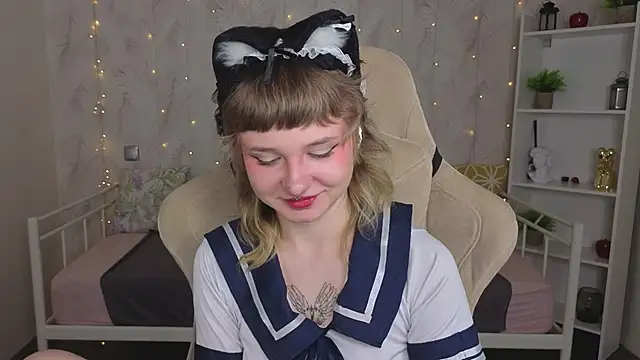 Tori Cutie online show from 22, 4, 2026