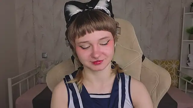 Tori Cutie online show from 24, 4, 2026