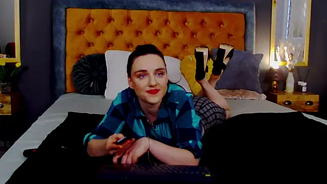 Jessica White  online show from 14, 4, 2026