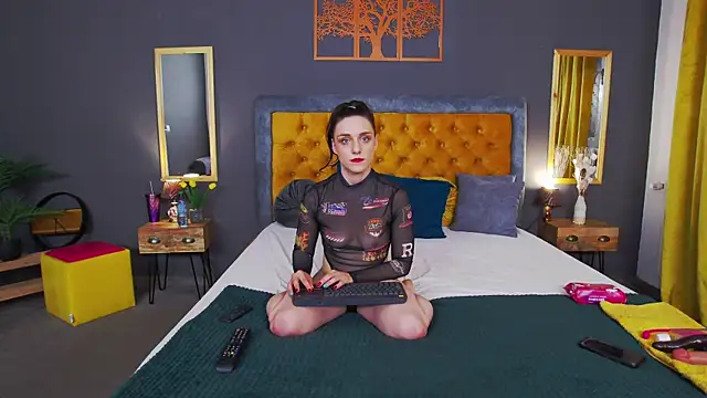 Jessica White  online show from 31, 7, 2026