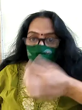 Snapshot of heera-rani chatting on 11, 5, 2026 heera-rani online show from 11, 5, 2026