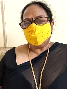 Snapshot of heera-rani chatting on 2, 6, 2026 heera-rani online show from 2, 6, 2026