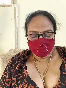 Snapshot of heera-rani chatting on 7, 6, 2026 heera-rani online show from 7, 6, 2026