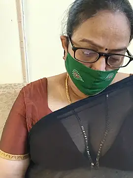 Snapshot of heera-rani chatting on 10, 6, 2026 heera-rani online show from 10, 6, 2026