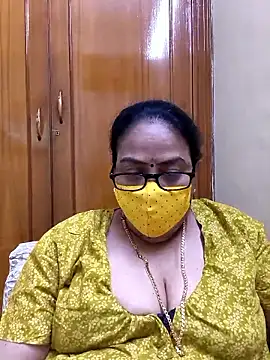 Snapshot of heera-rani chatting on 12, 6, 2026 heera-rani online show from 12, 6, 2026