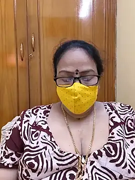 Snapshot of heera-rani chatting on 14, 6, 2026 heera-rani online show from 14, 6, 2026