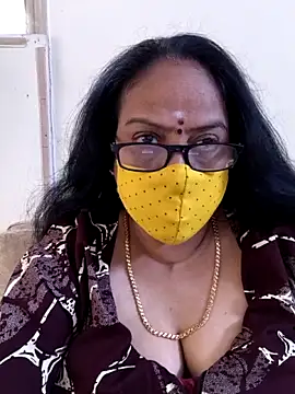 Snapshot of heera-rani chatting on 16, 6, 2026 heera-rani online show from 16, 6, 2026