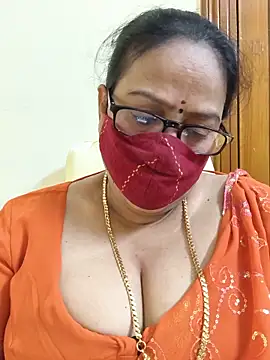 Snapshot of heera-rani chatting on 18, 6, 2026 heera-rani online show from 18, 6, 2026
