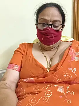 Snapshot of heera-rani chatting on 18, 6, 2026 heera-rani online show from 18, 6, 2026