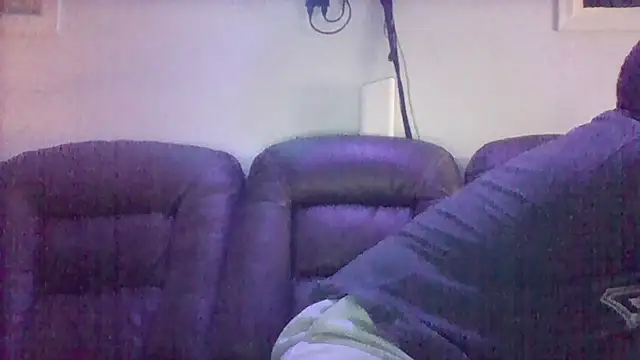 Snapshot of Dico420 chatting on 16, 10, 2025 Dico420 online show from 16, 10, 2025