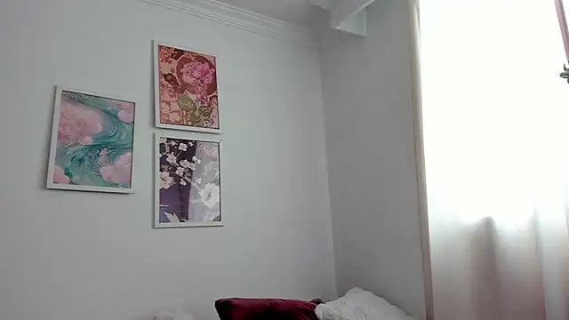 canelleGarces online show from 24, 4, 2026