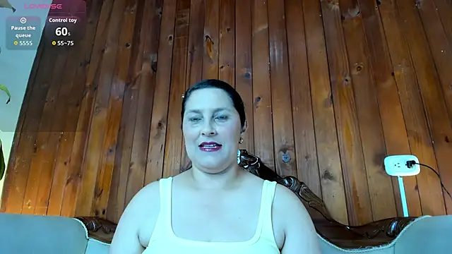 KikaDuque online show from 25, 2, 2026