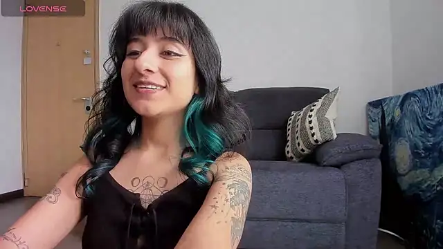Snapshot of atenea_dragon__ chatting on 3, 8, 2026 atenea dragon online show from 3, 8, 2026