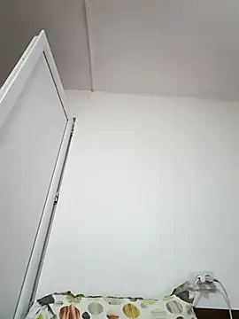 Vera Elle online show from 12, 11, 2025