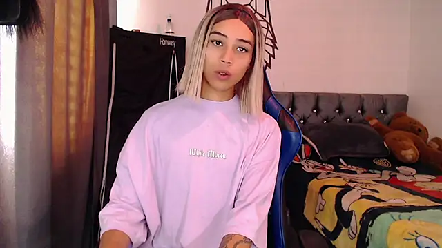 Sweet-Cris online show from 2, 10, 2025