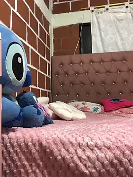 Rachellcooperrr online show from 24, 4, 2026