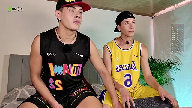 Snapshot of tivendann chatting on 4, 12, 2025 tivendann online show from 4, 12, 2025