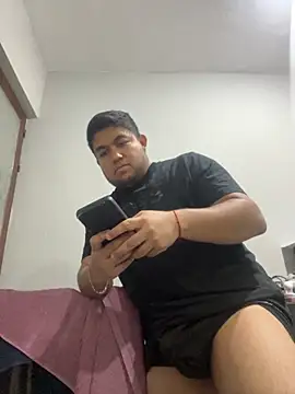 Snapshot of yingyang2025 chatting on 31, 3, 2026 yingyang2025 online show from 31, 3, 2026