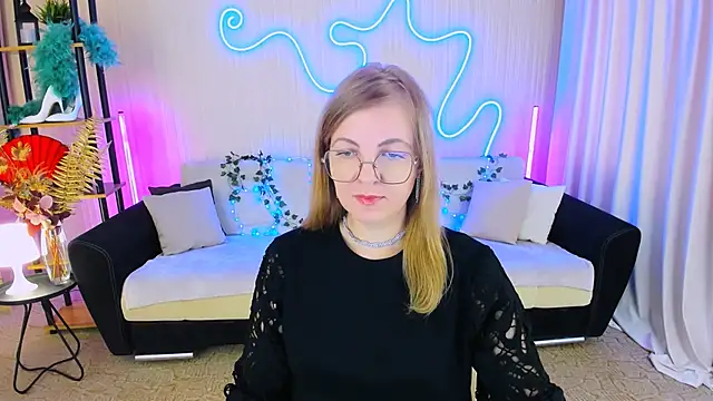 YourUniverser online show from 19, 9, 2025