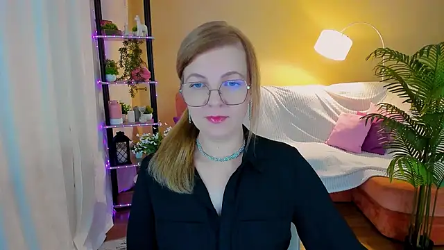 YourUniverser online show from 5, 10, 2025