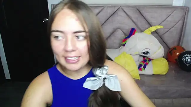 Snapshot of Luna_Star_v chatting on 23, 10, 2025 Luna Star v online show from 23, 10, 2025