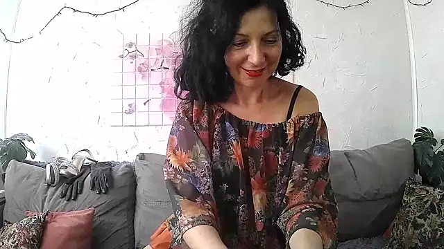 Snapshot of ValleriWind chatting on 7, 5, 2026 ValleriWind online show from 7, 5, 2026