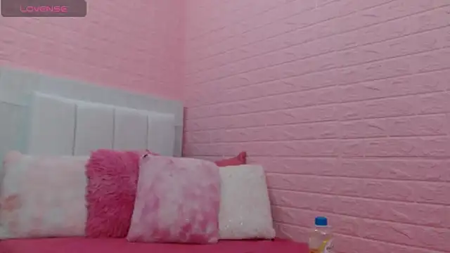 suzanhot 30 online show from 23, 4, 2026