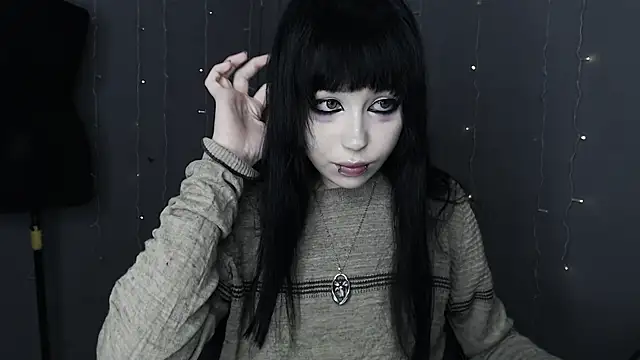  LUCY LAVE online show from 14, 4, 2026