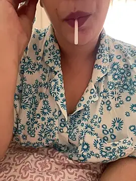 Snapshot of Bold-arabic-vibes chatting on 29, 10, 2025 Bold-arabic-vibes online show from 29, 10, 2025