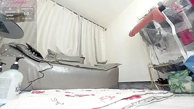 fox-yiyi online show from 24, 2, 2026