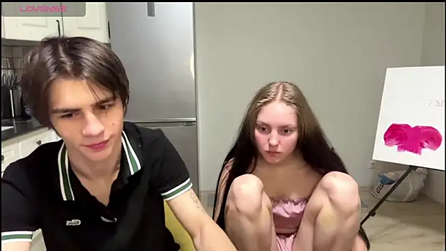 Snapshot of flowerscouple chatting on 7, 3, 2026 flowerscouple online show from 7, 3, 2026