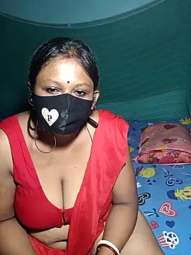 Snapshot of Hotty-rosni chatting on 12, 9, 2025 Hotty-rosni online show from 12, 9, 2025