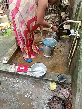 Snapshot of Hotty-rosni chatting on 4, 11, 2025 Hotty-rosni online show from 4, 11, 2025