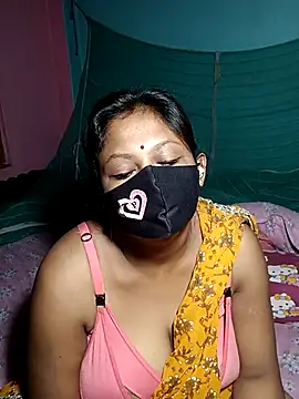 Snapshot of Hotty-rosni chatting on 4, 11, 2025 Hotty-rosni online show from 4, 11, 2025