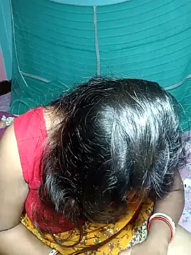 Snapshot of Hotty-rosni chatting on 8, 11, 2025 Hotty-rosni online show from 8, 11, 2025