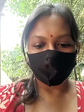 Snapshot of Hotty-rosni chatting on 15, 11, 2025 Hotty-rosni online show from 15, 11, 2025