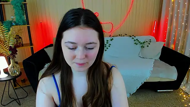 AlluringLookk online show from 1, 2, 2026